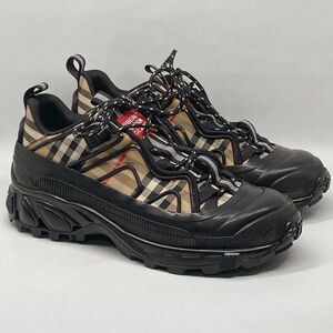 Burberry Men's Arthur Vintage Check Chunky Sneakers size 40/us size 7